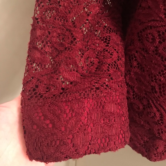 (XXL) Juicy Couture Ruffle Floral Lace Sweatshirt - Picture 4 of 5